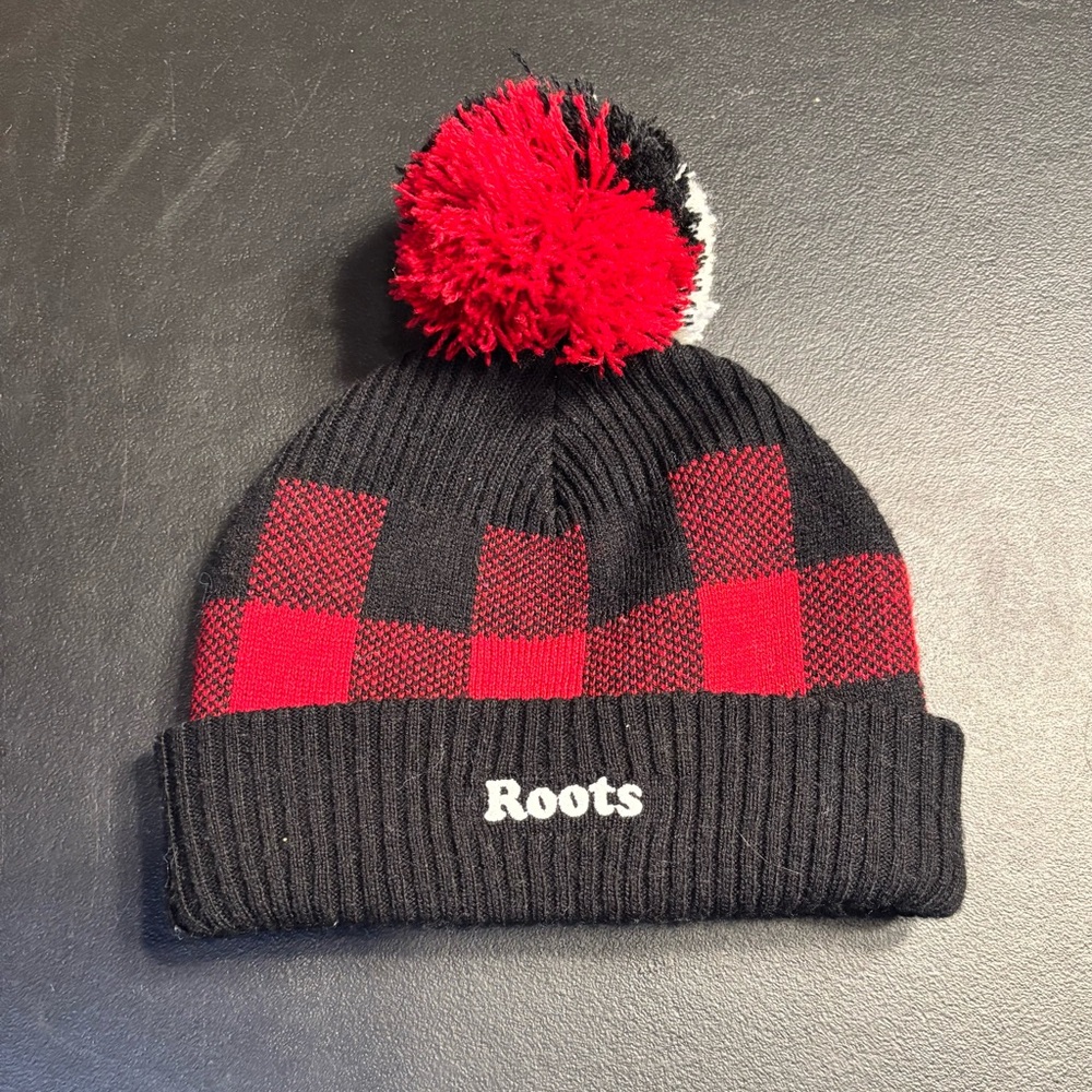 Roots Black and Red Checkered Beanie